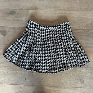 Vici Stylish Black and White Houndstooth Skirt